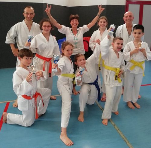 Foto bambini al corso di Karate Shotokan